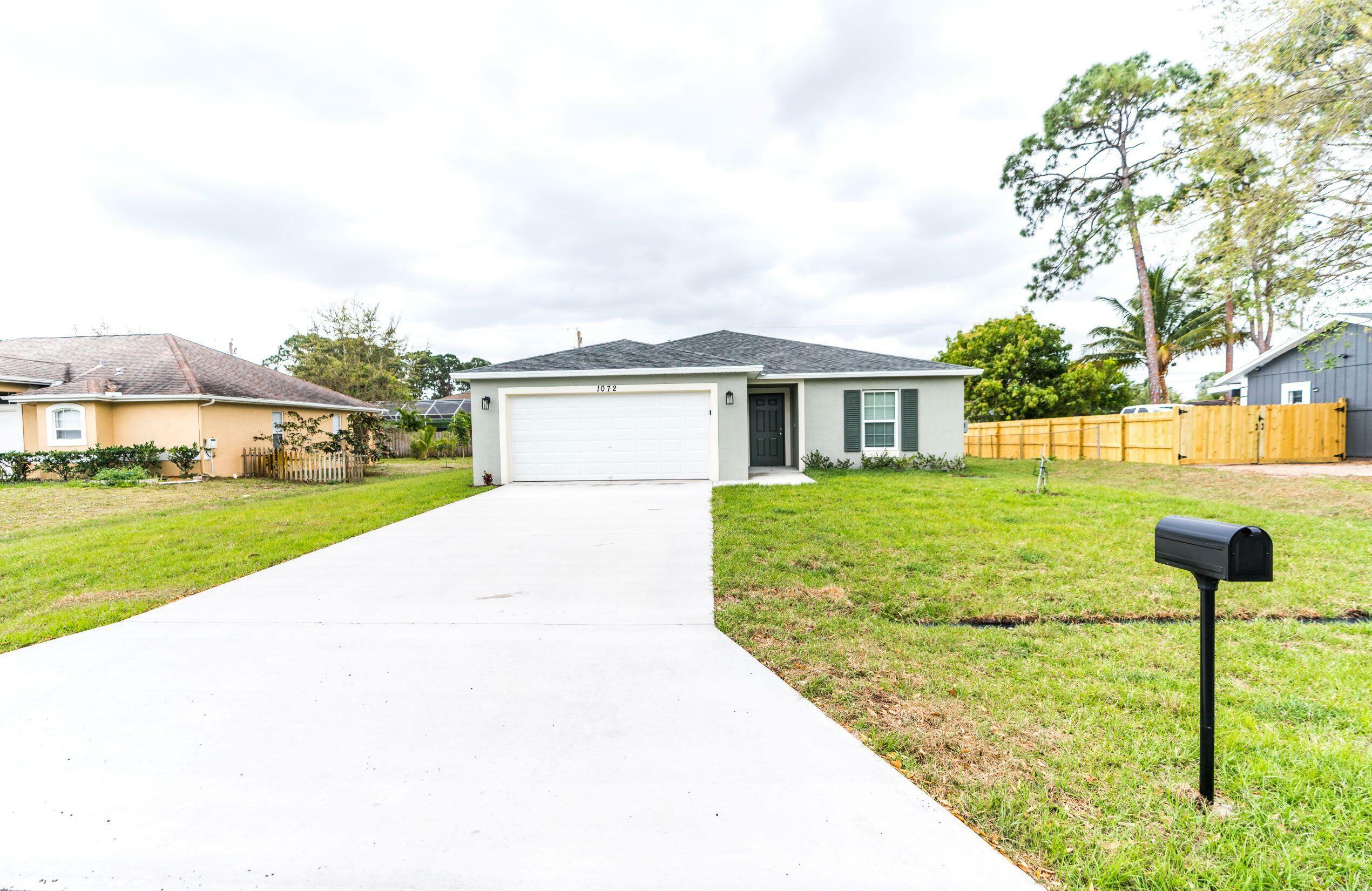 1072 SW Sarto Lane  Port Saint Lucie FL 34952 photo