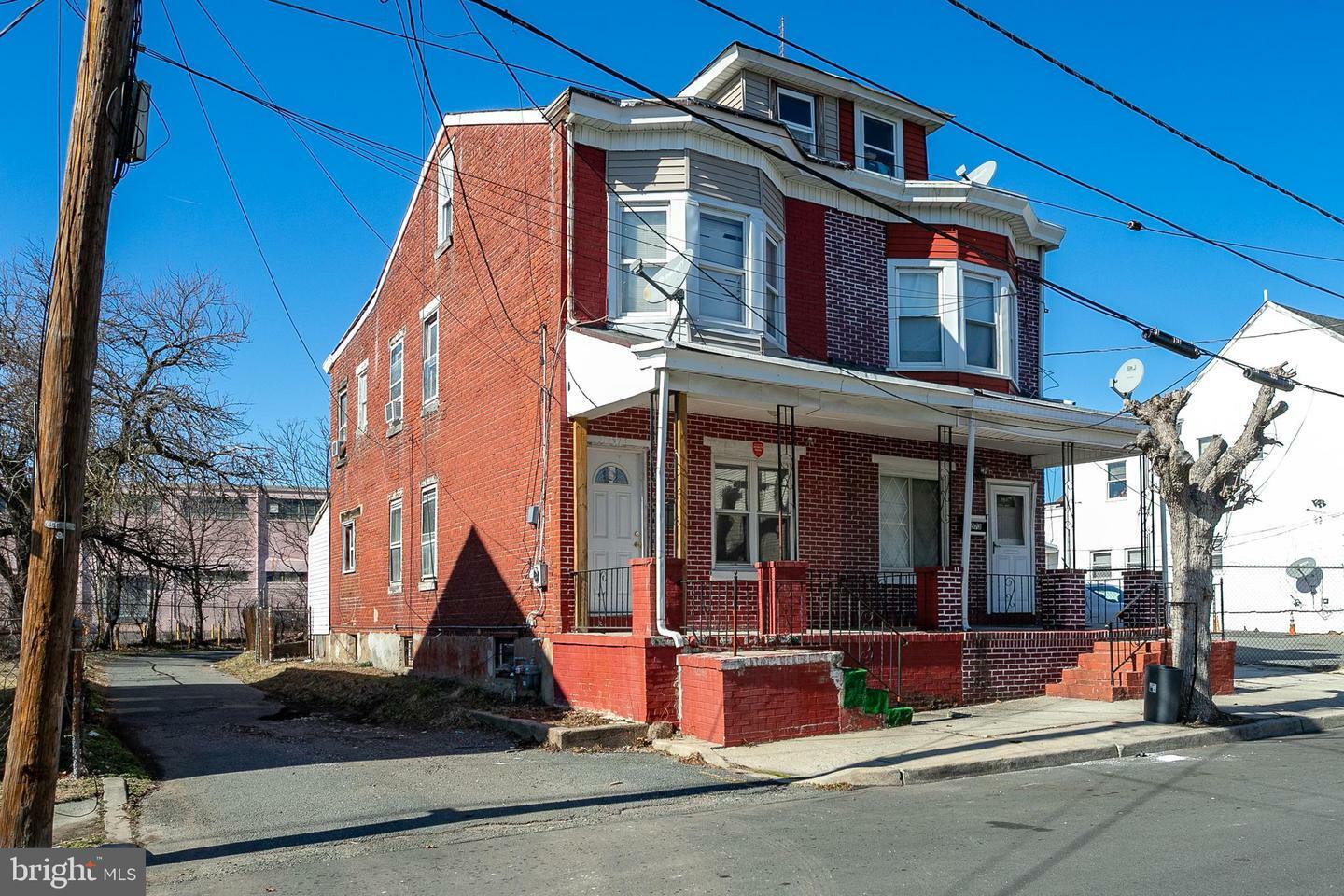 Property Photo:  571 Roosevelt Street  NJ 08618 