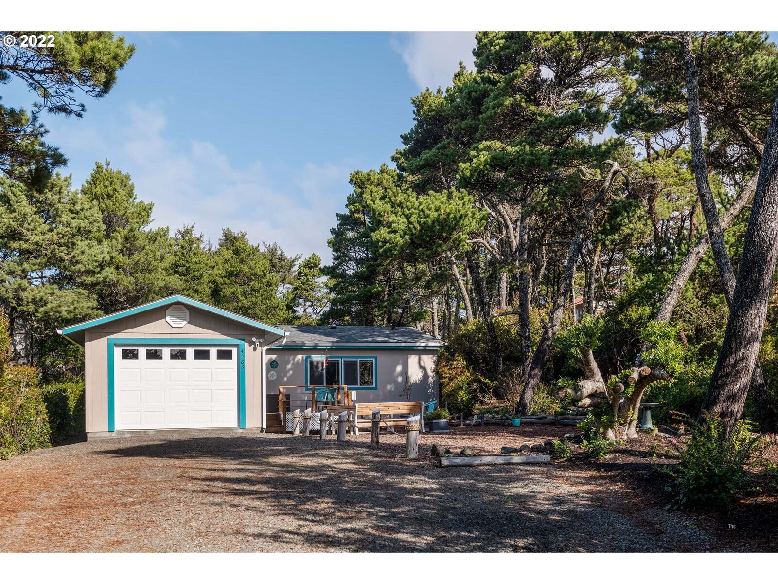 Property Photo: 4563 Arago St OR 97439