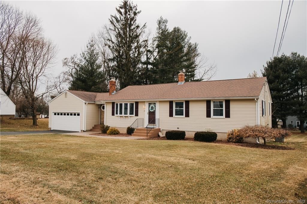 Property Photo:  23 High Street  CT 06074 