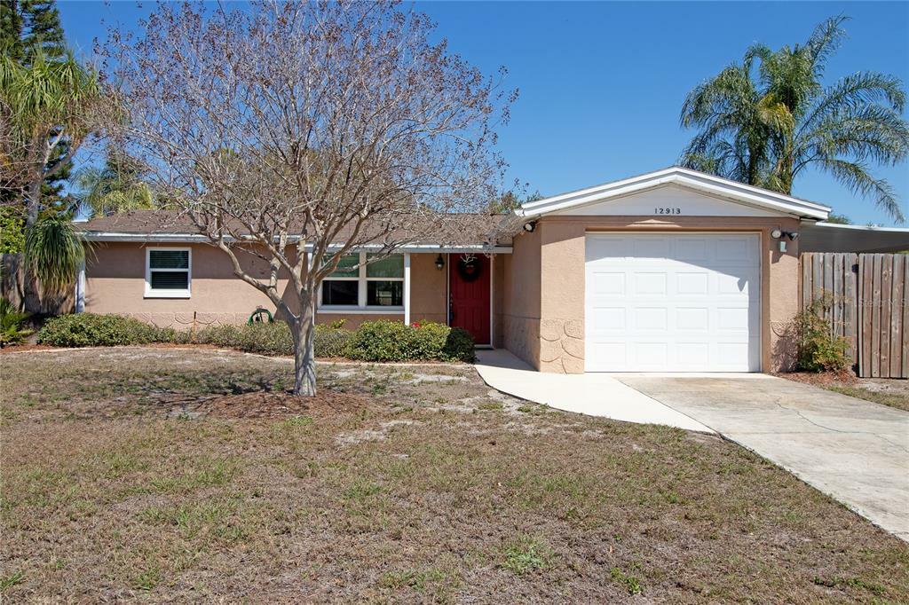 Property Photo: 12913 103rd Way FL 33773