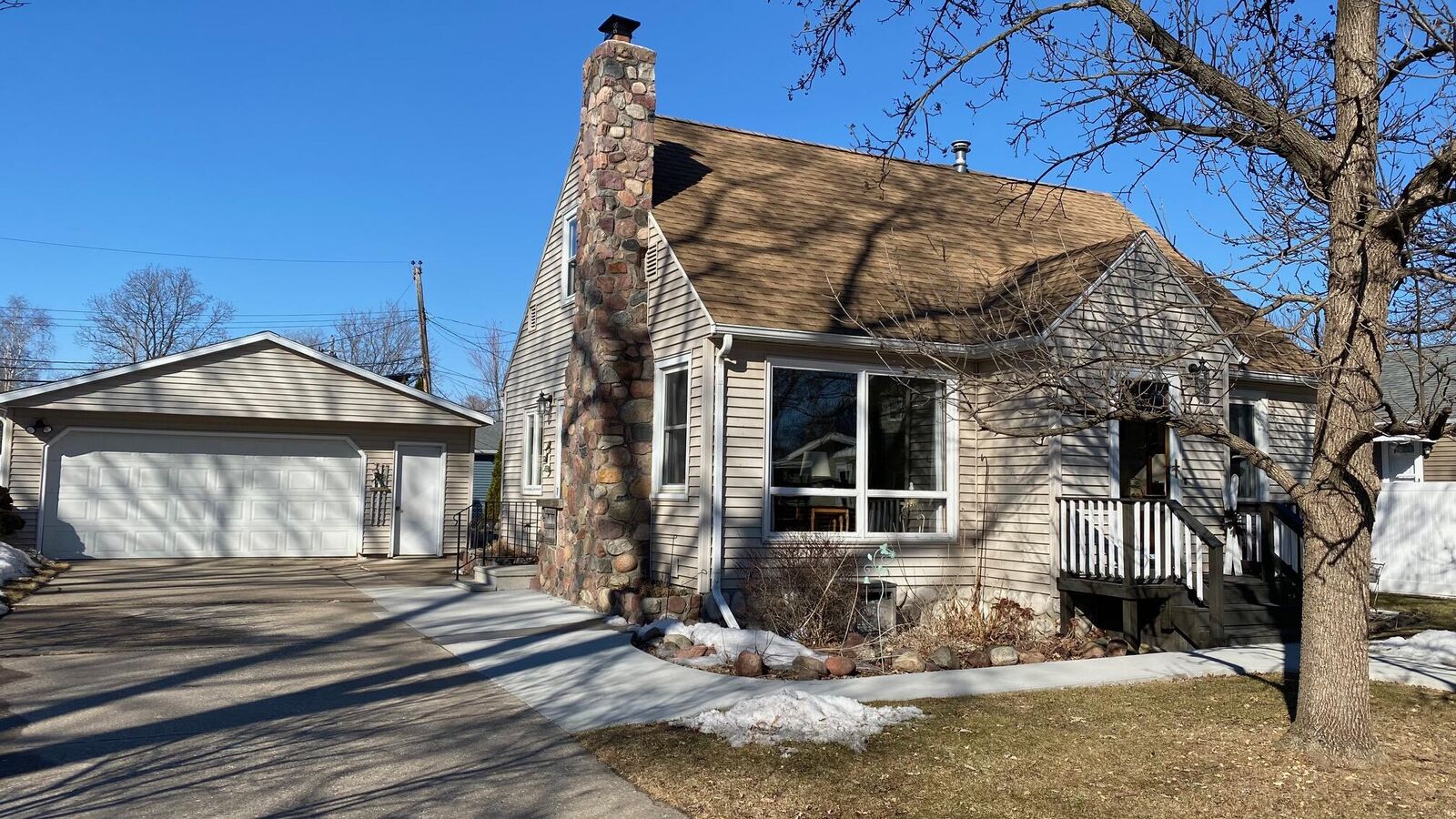 Property Photo:  2511 Highland St  WI 54601 