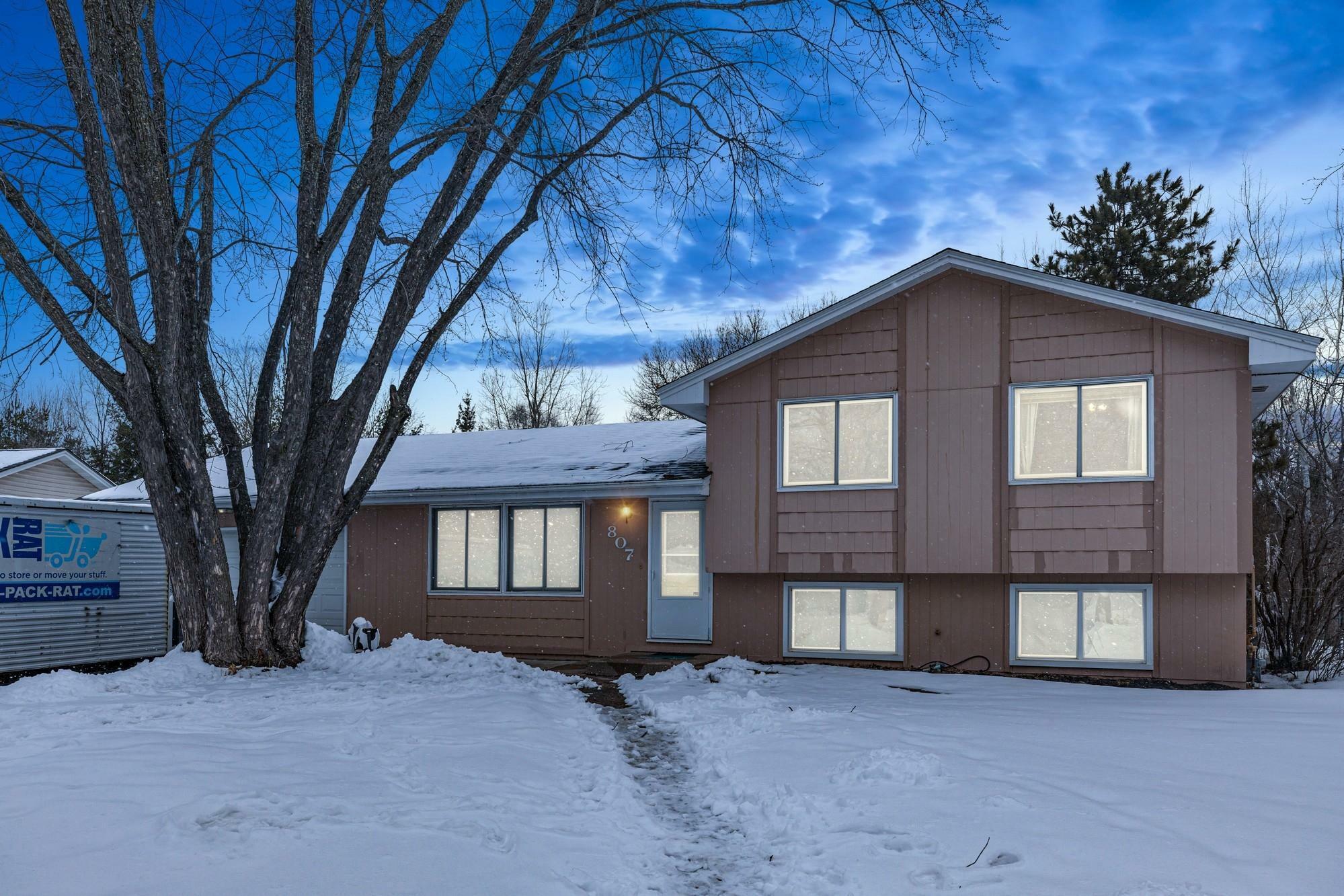 Property Photo:  807 132nd Lane NE  MN 55434 