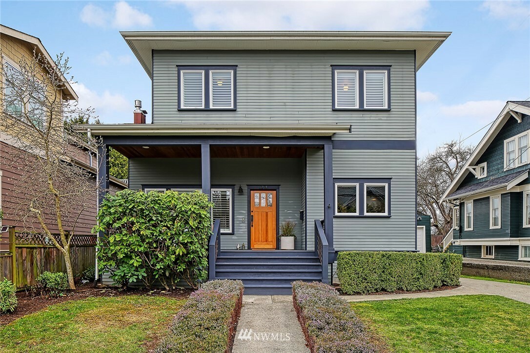 Property Photo:  6209 Greenwood Avenue N  WA 98103 