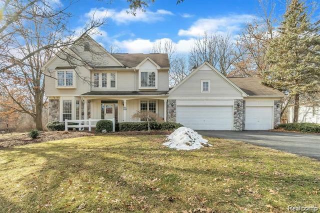 Property Photo:  201 Timber Ridge Drive  MI 48357 