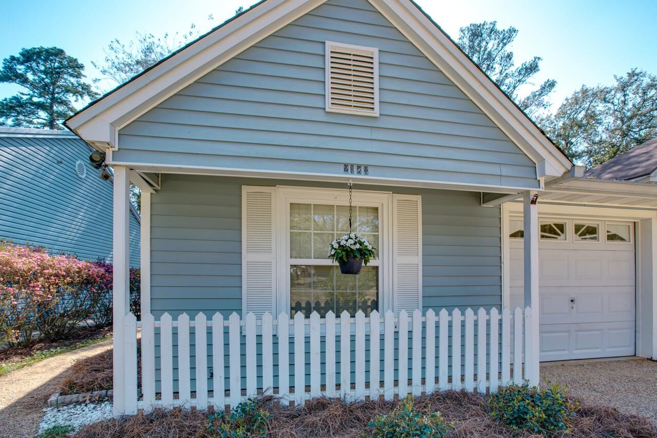 Property Photo:  2183 Rickards Road  FL 32308 