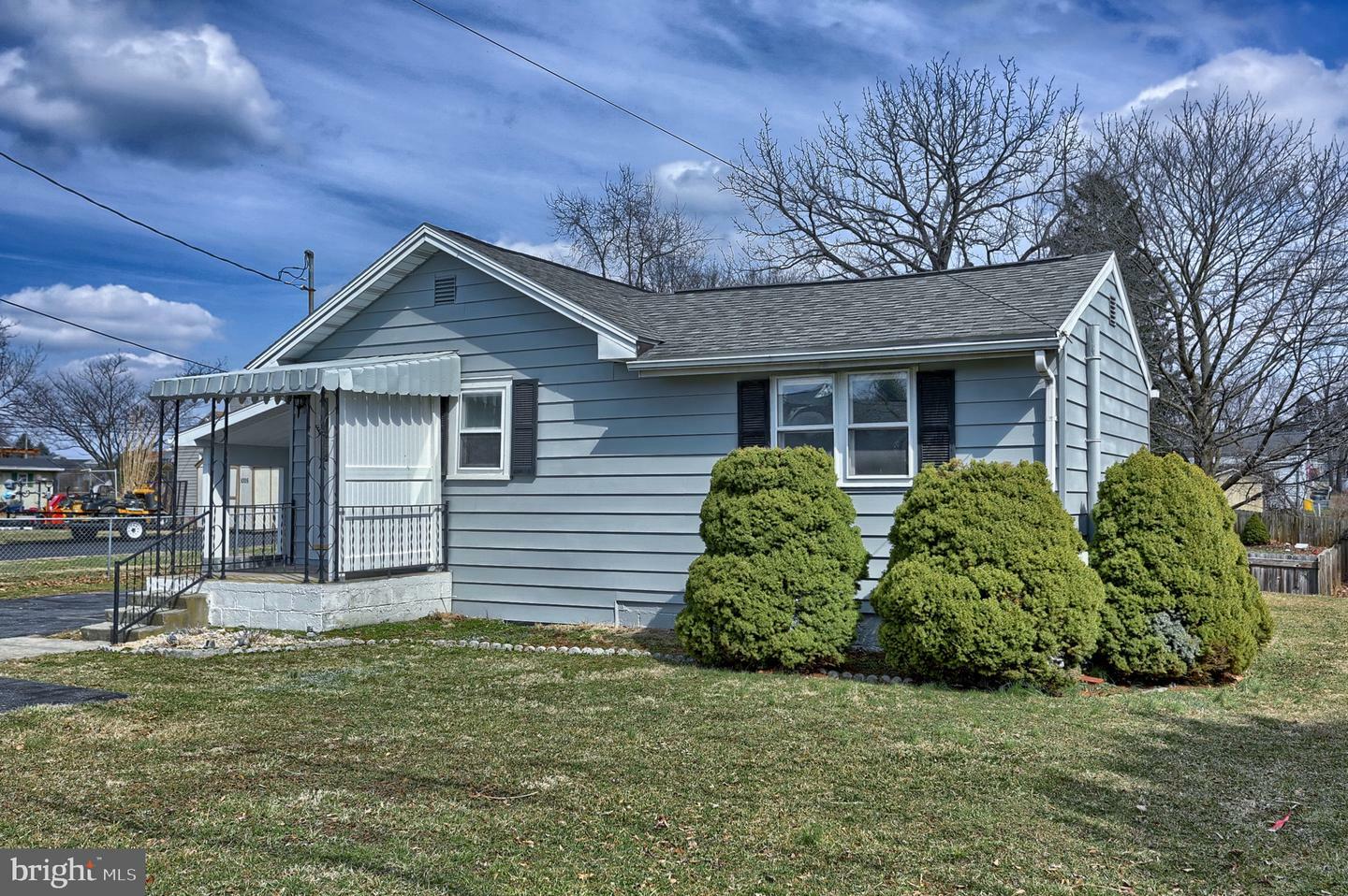 Property Photo:  1007 Saint Johns Road  PA 17011 