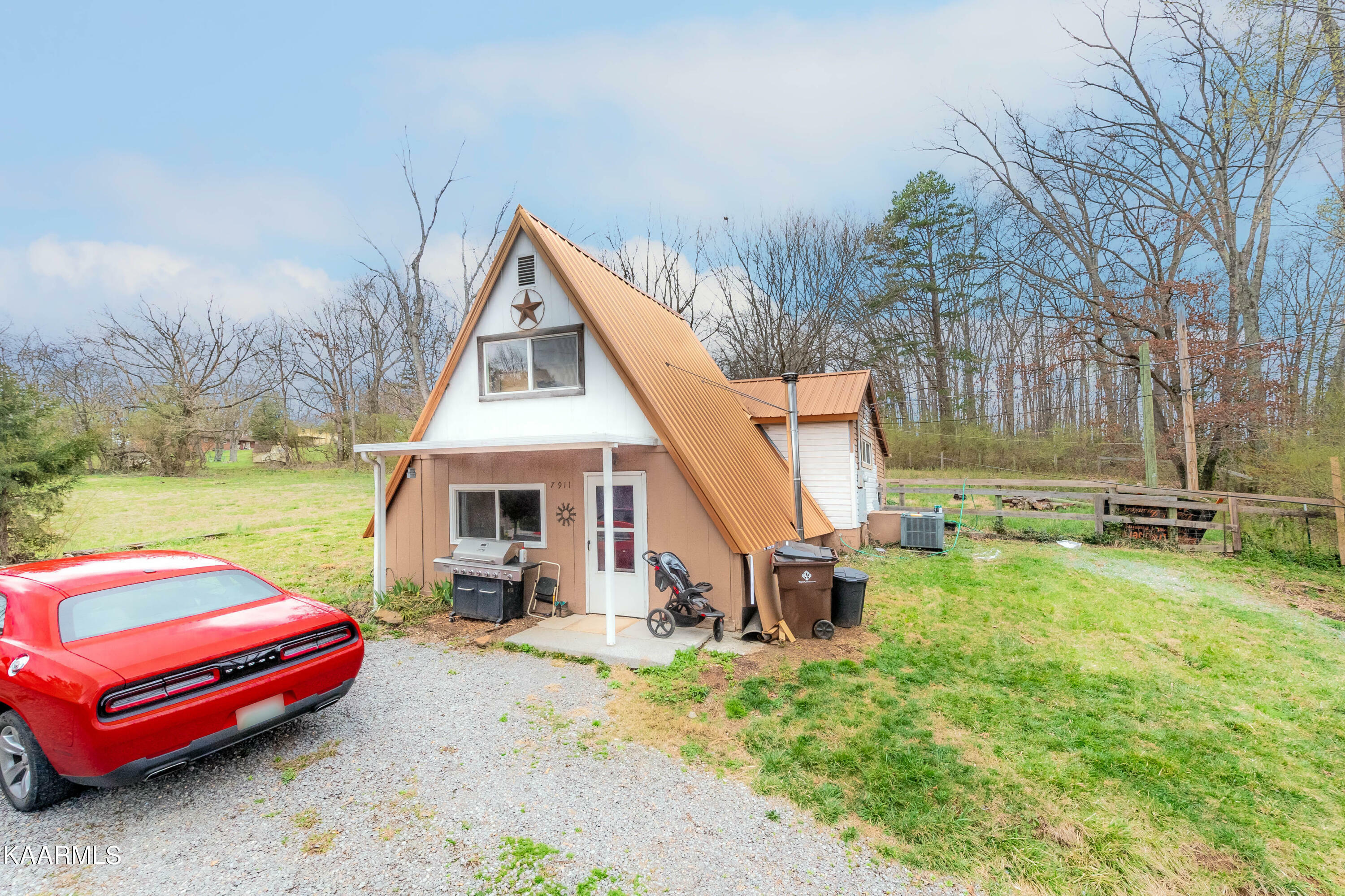 Property Photo:  7911 Bell Campground Rd  TN 37849 