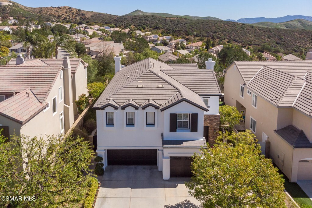 Property Photo: 912 Blackbourne CA 91377