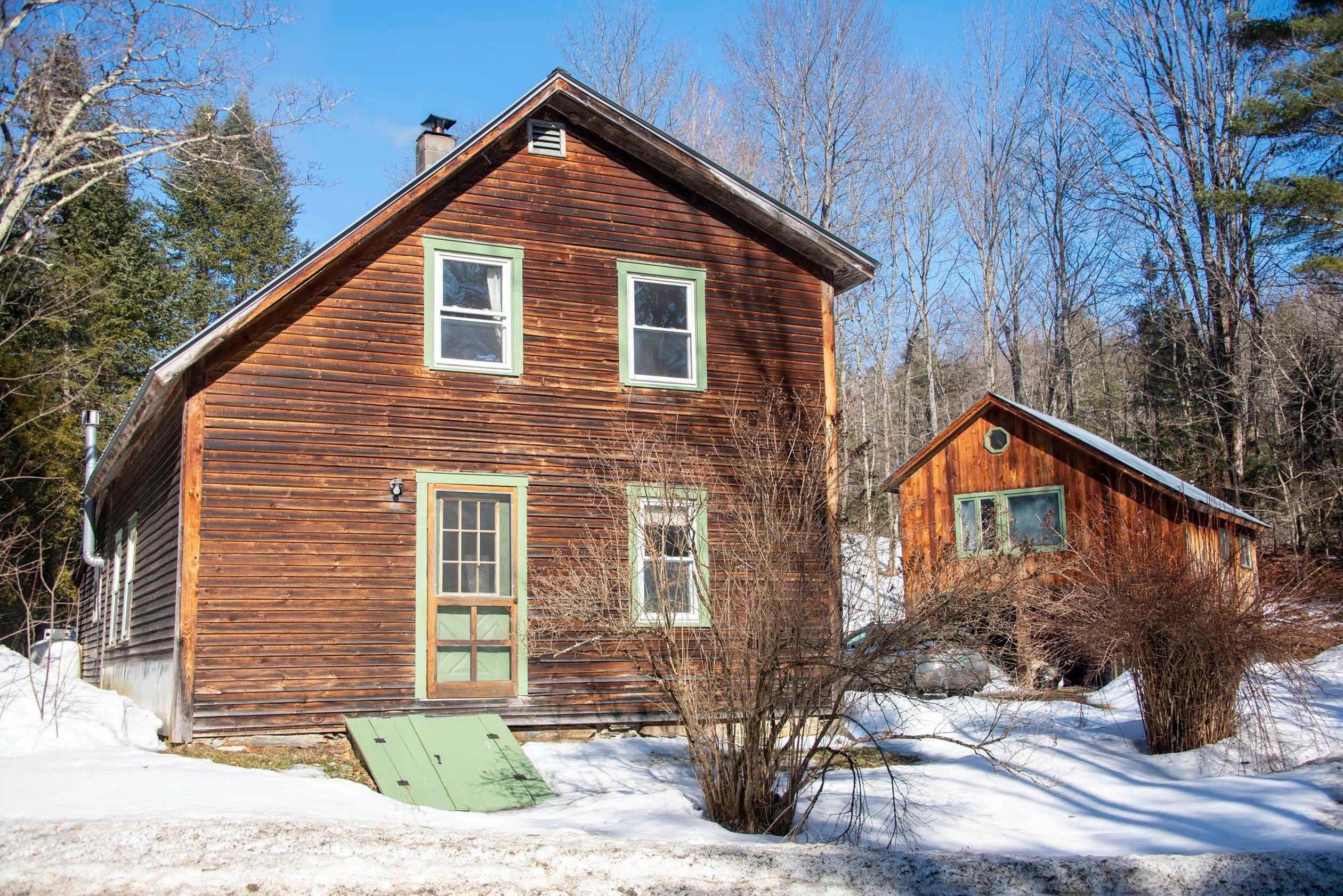 Property Photo: 95 Pratt Road VT 05682