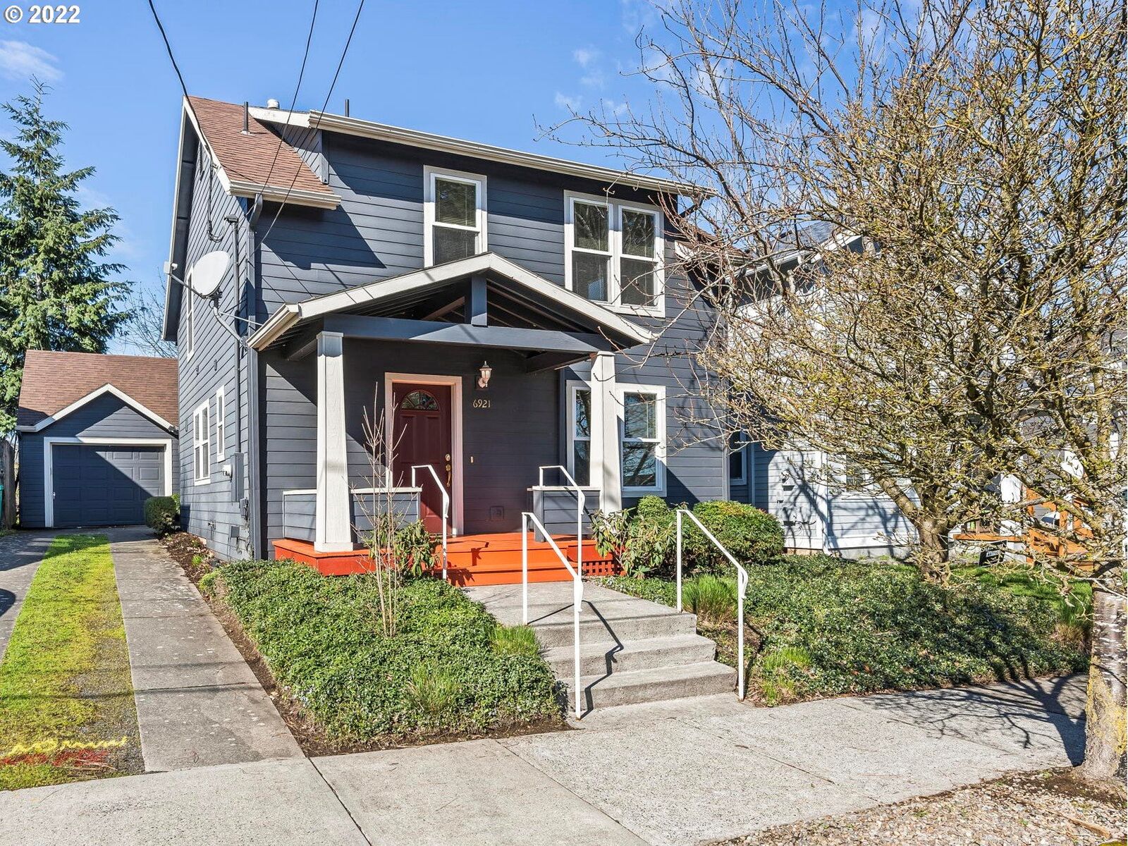 Property Photo:  6921 N Congress Ave  OR 97217 