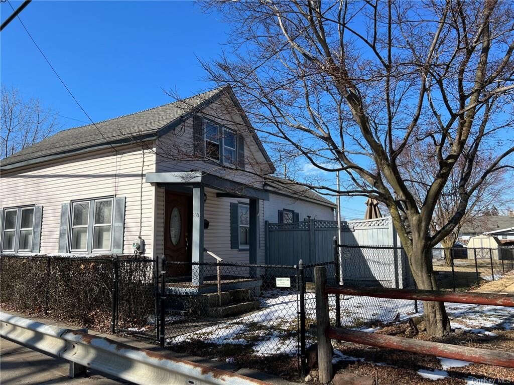 Property Photo:  100 Samsondale Avenue  NY 10993 