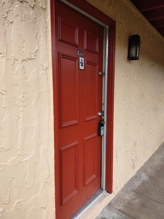 Property Photo:  2860 N Powers Drive 1  FL 32818 