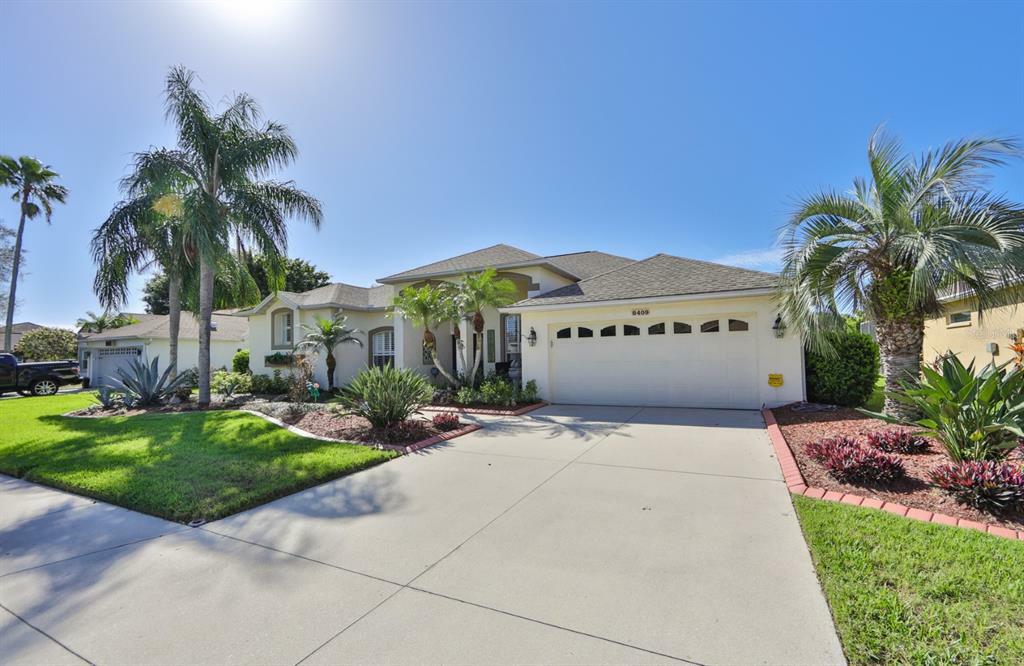 Property Photo:  8409 29th Street E  FL 34219 