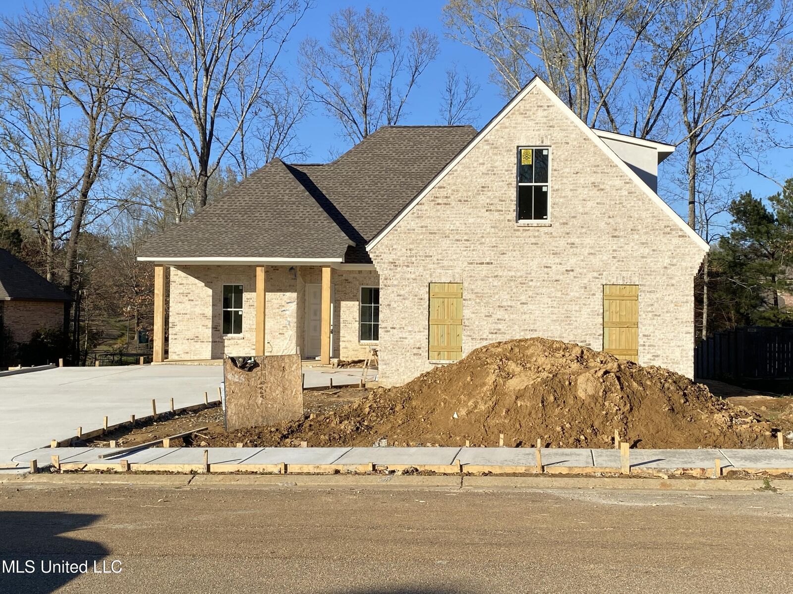 Property Photo:  108 Camden Ridge  MS 39110 