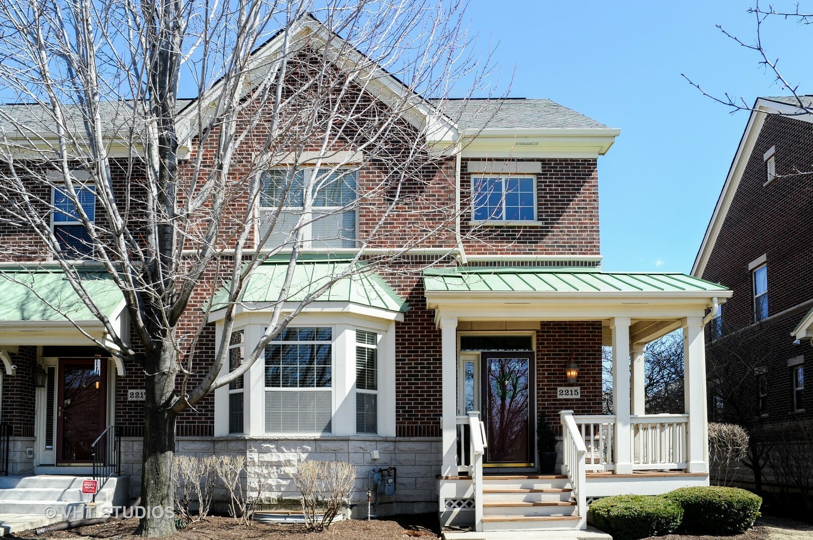 Property Photo: 2215 Patriot Boulevard IL 60026
