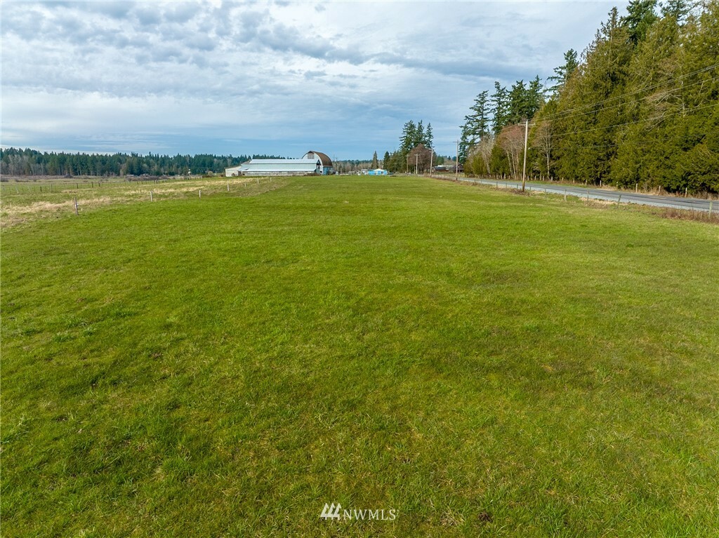 Property Photo:  29404 Webster Road E  WA 98338 