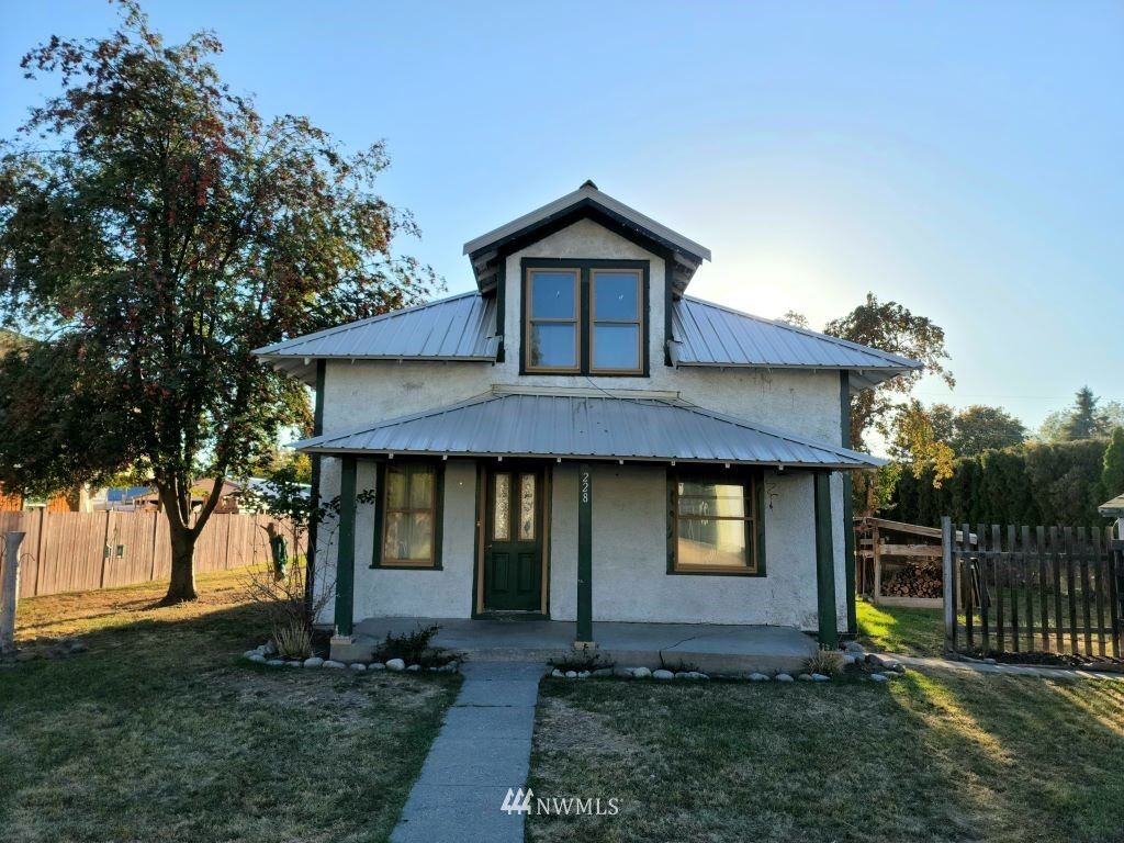 Property Photo: 228 Douglas Street WA 98830
