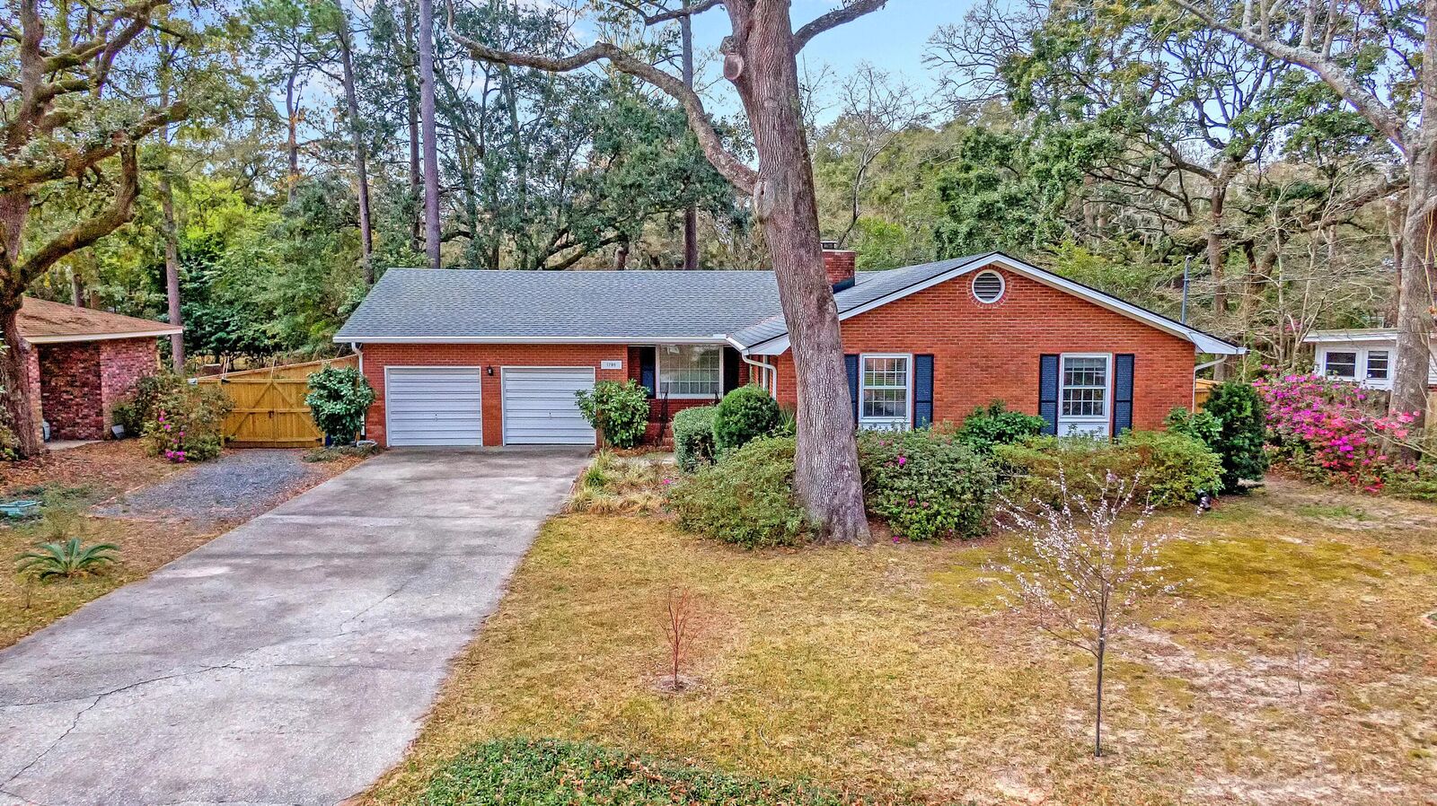 Property Photo:  1795 Huntington Drive  SC 29407 