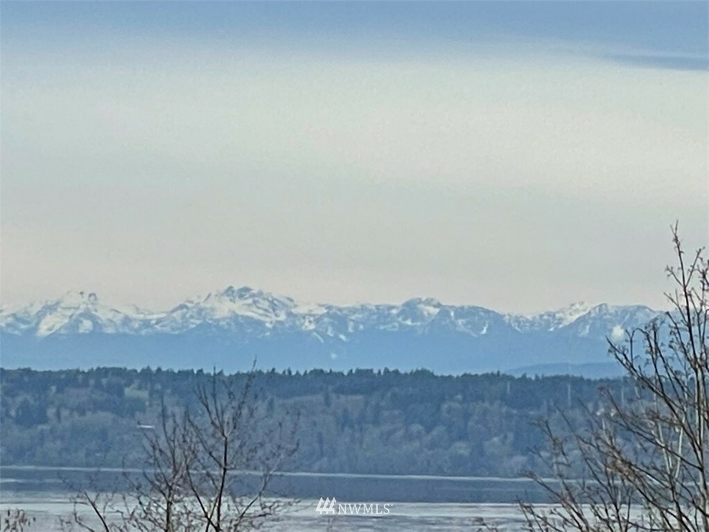 Property Photo: 18215 3rd Place SW WA 98166