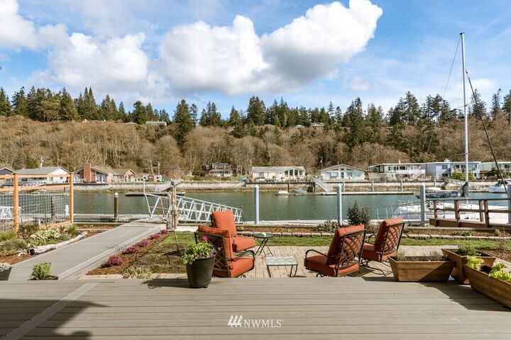 3755 Steelhead Drive  Greenbank WA 98253 photo