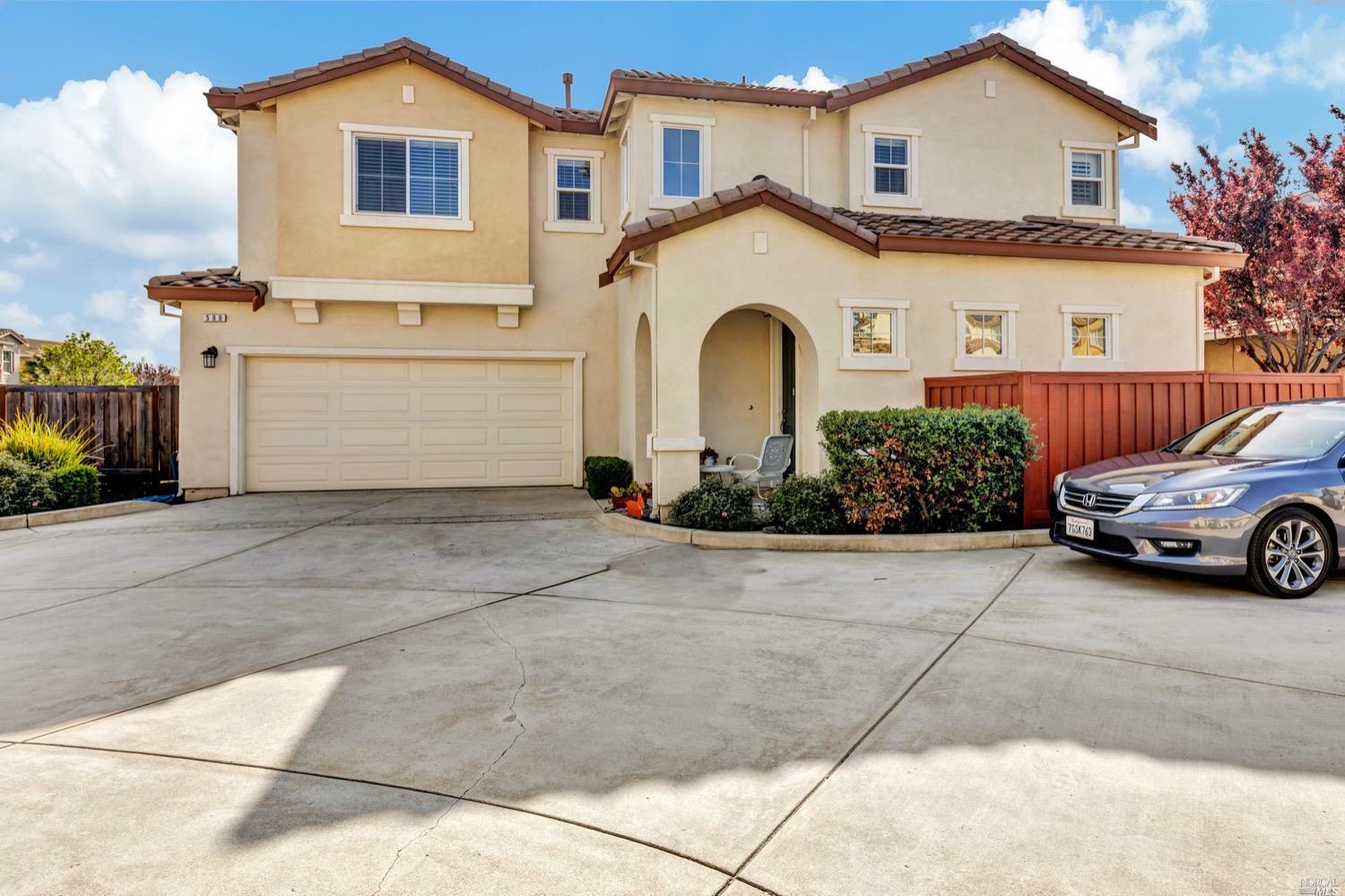 Property Photo:  500 Del Mar Circle  CA 95688 