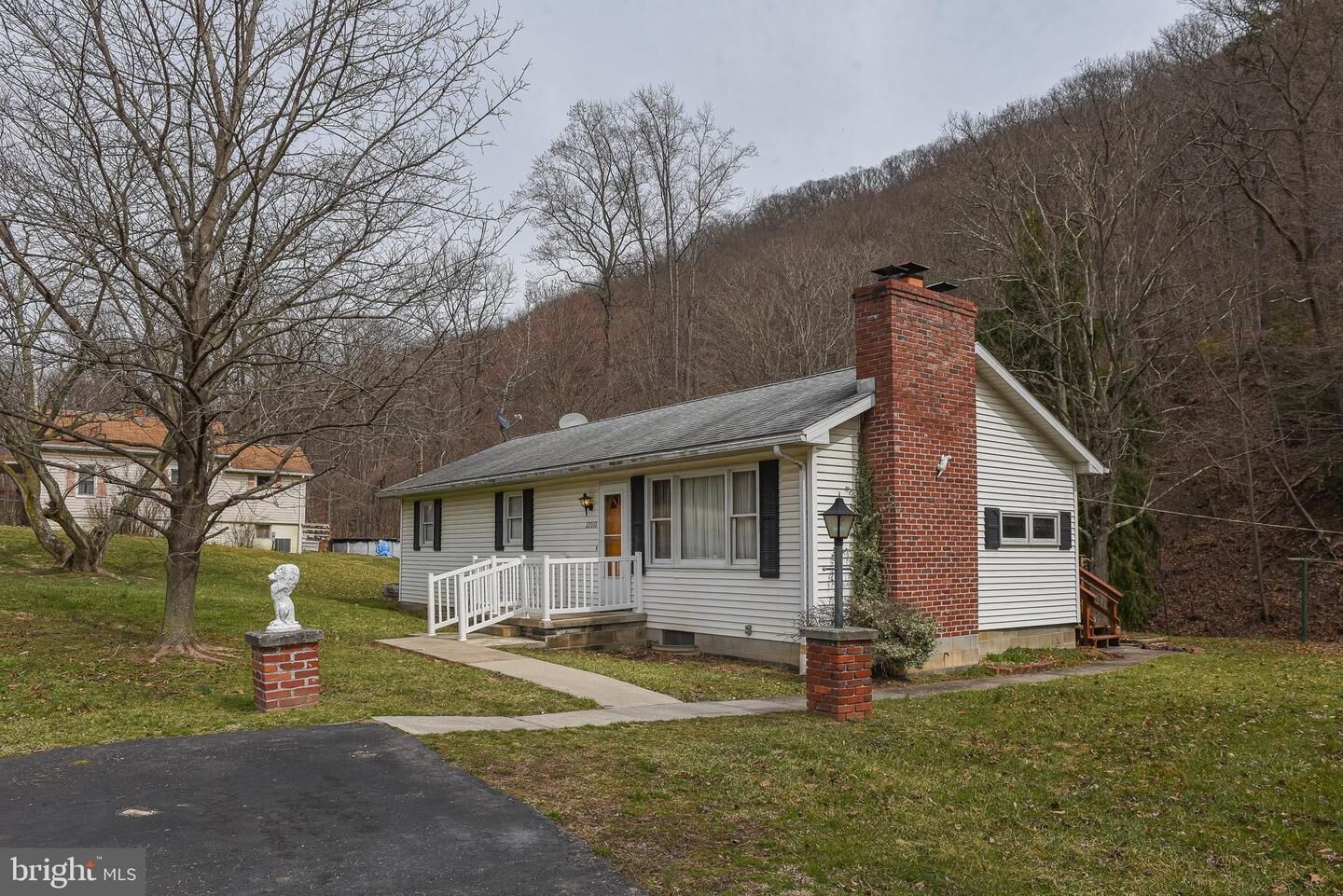 Property Photo:  22010 McMullen Highway SW  MD 21557 