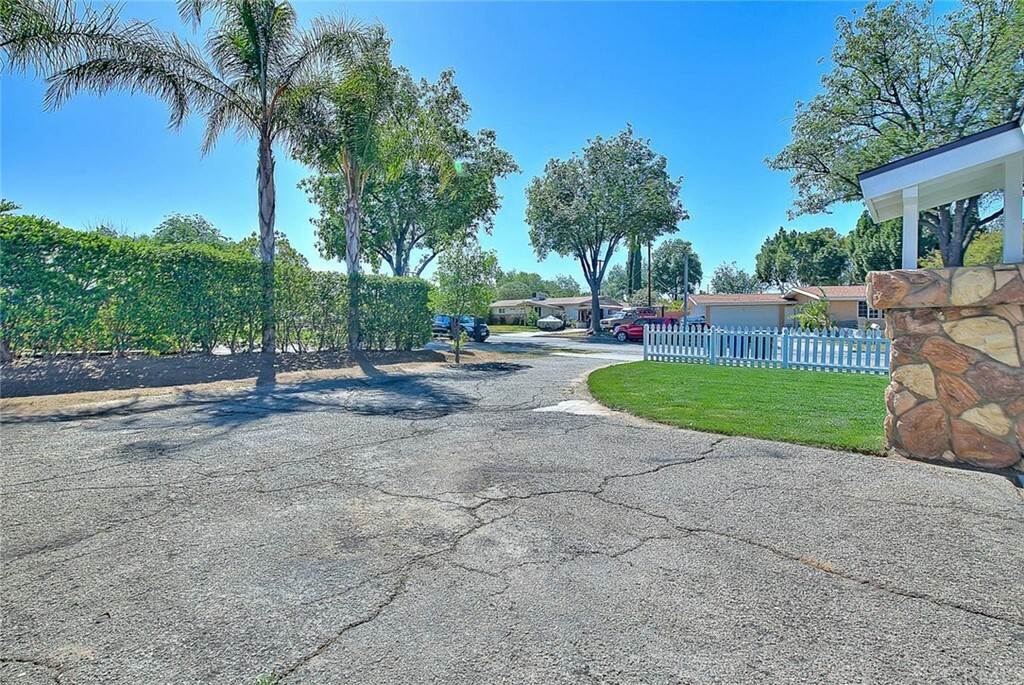 Property Photo:  8868 Amber Street  CA 92503 