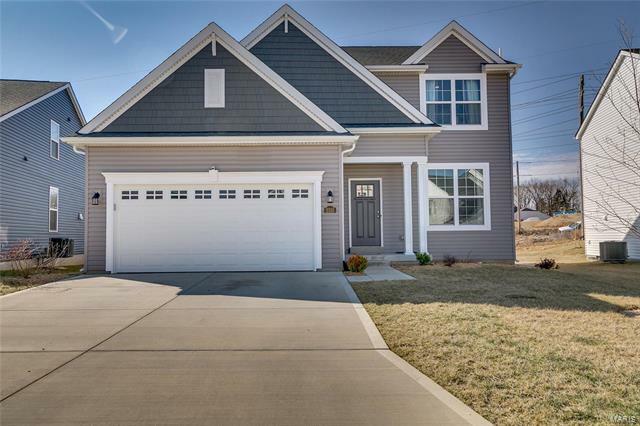 Property Photo:  2103 Henley Woods Drive   63010 