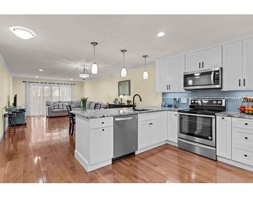 Property Photo:  24 Magnolia St 2F (#15)  MA 02703