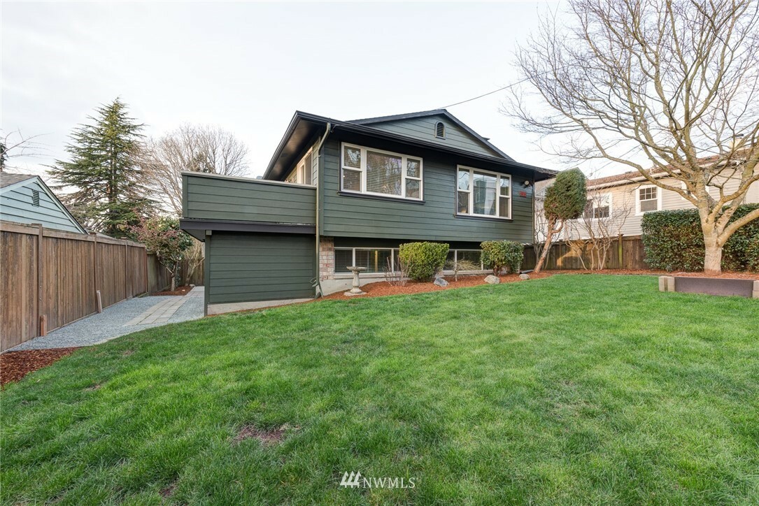 Property Photo:  4314 SW Frontenac Street  WA 98136 