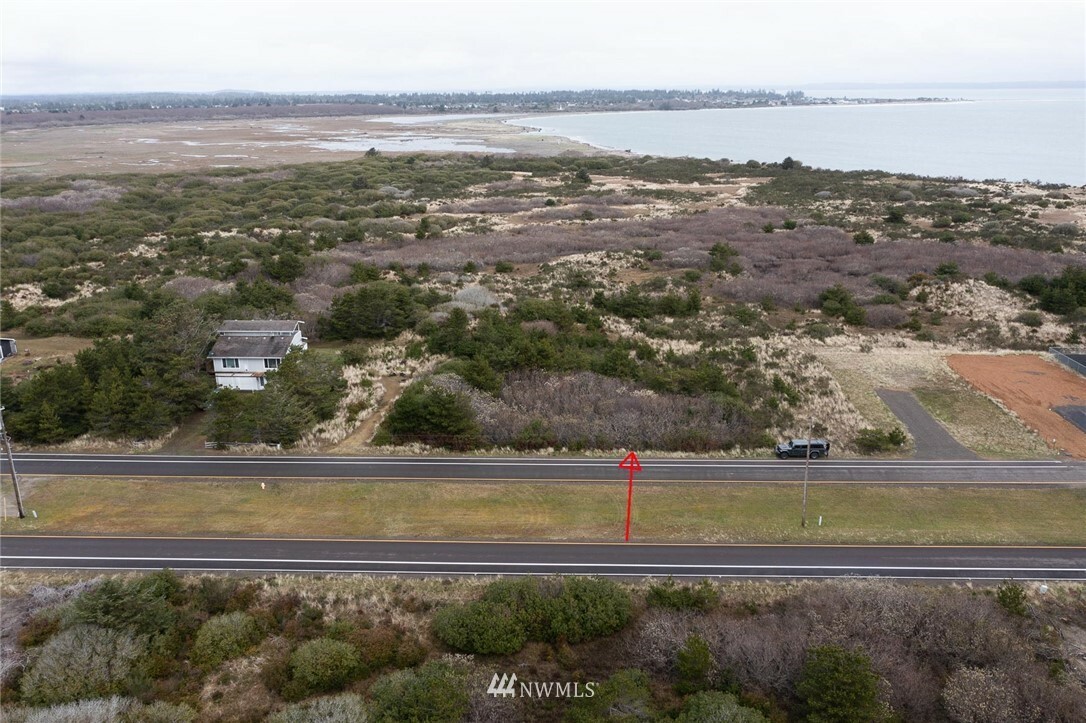 Property Photo: 1362 E Ocean Shores Boulevard WA 98569
