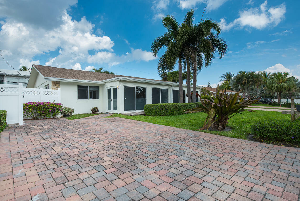 Property Photo:  11 Fayette Drive  FL 33435 