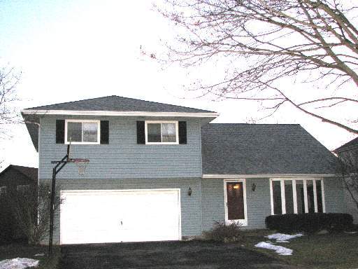 Property Photo: 945 French Drive IL 60060