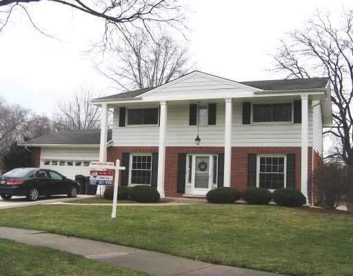 Property Photo:  1961 Heather Lane  IL 60062 