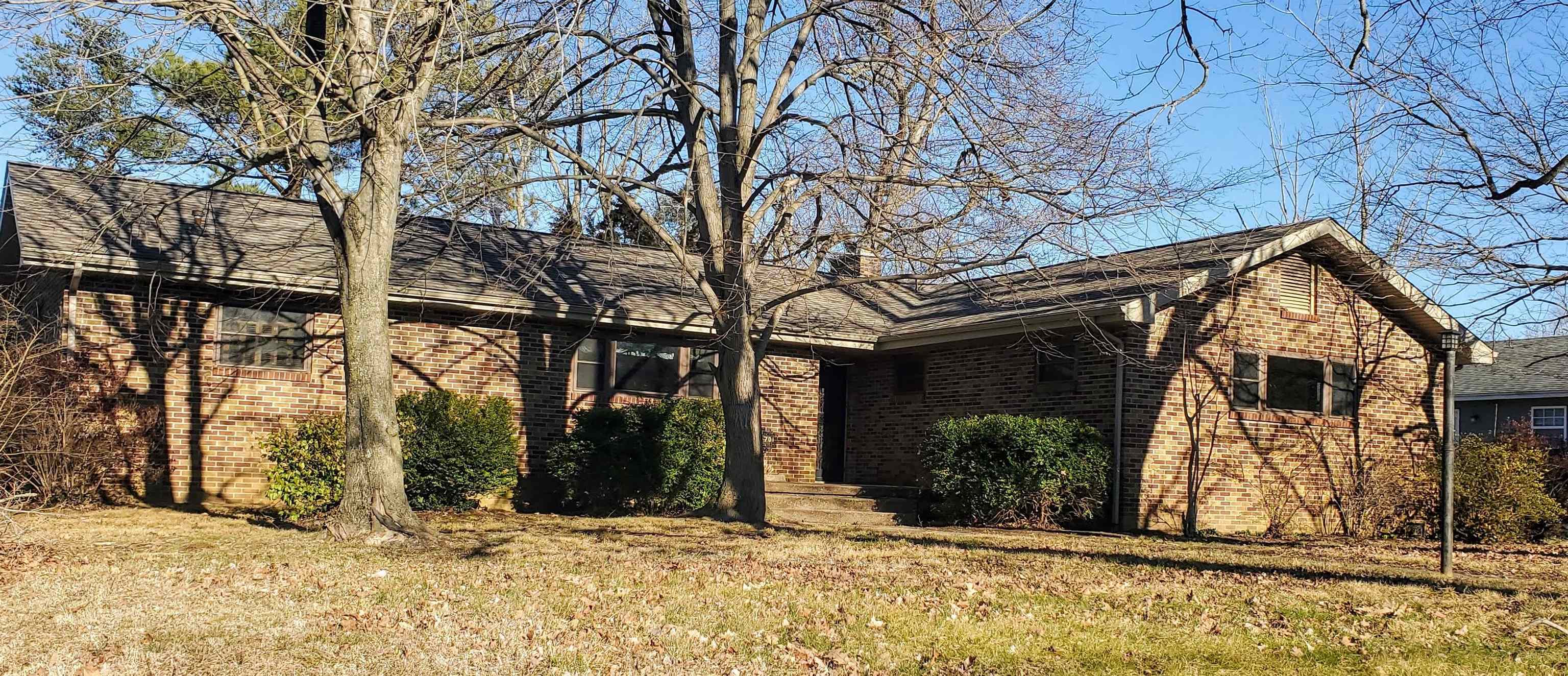 Property Photo:  701 Princeton St  KY 42450 