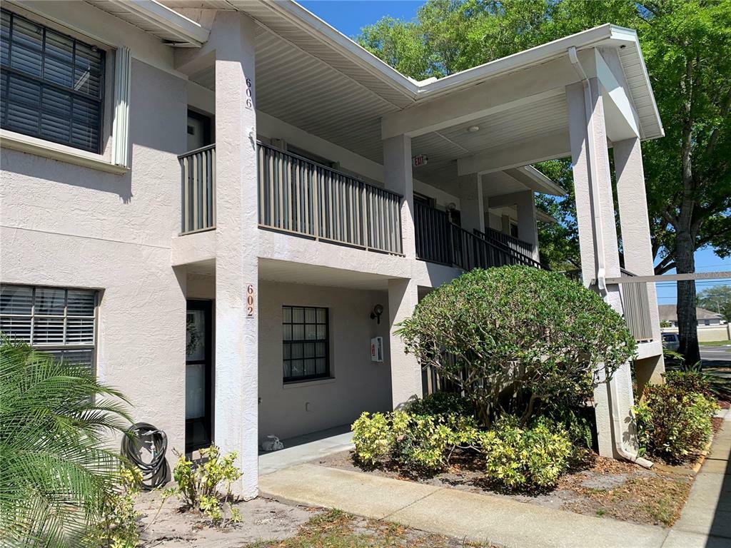 Property Photo:  2150 Elm Street 606  FL 34698 