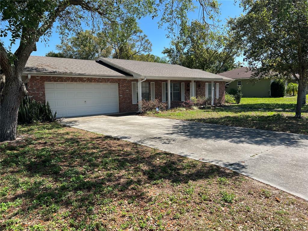 Property Photo:  1105 Yarnell Avenue  FL 33853 