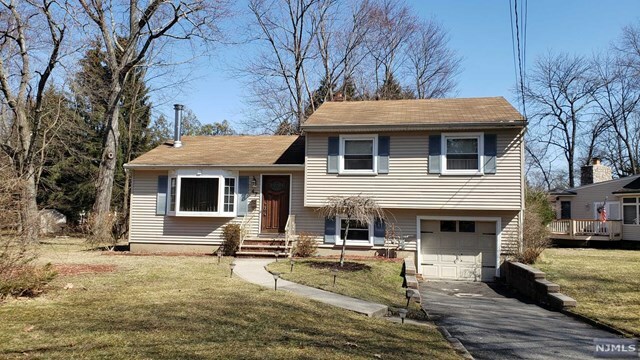 Property Photo:  47 Foothill Drive  NJ 07035 