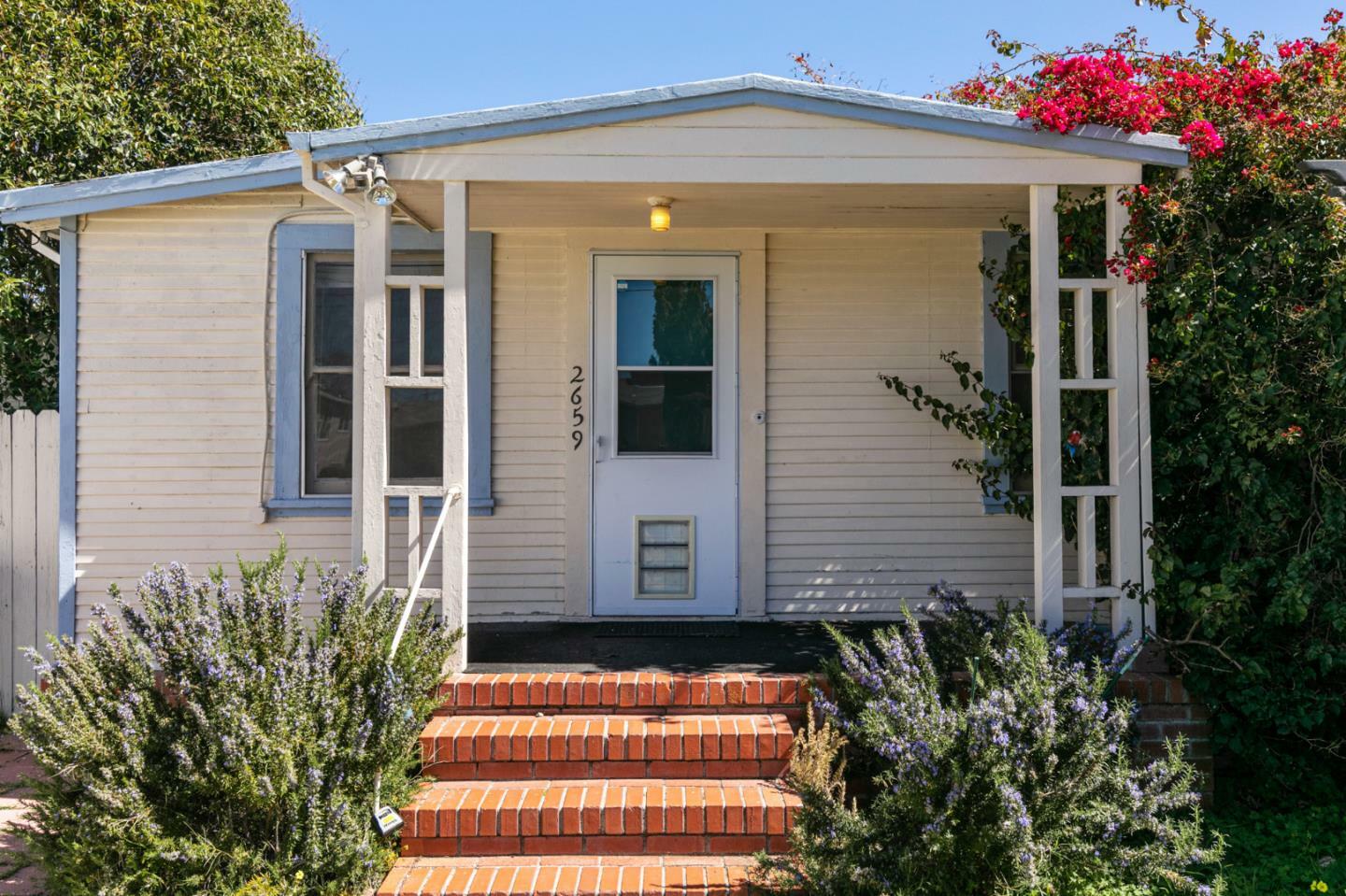 Property Photo: 2659 Garfield Street CA 94403
