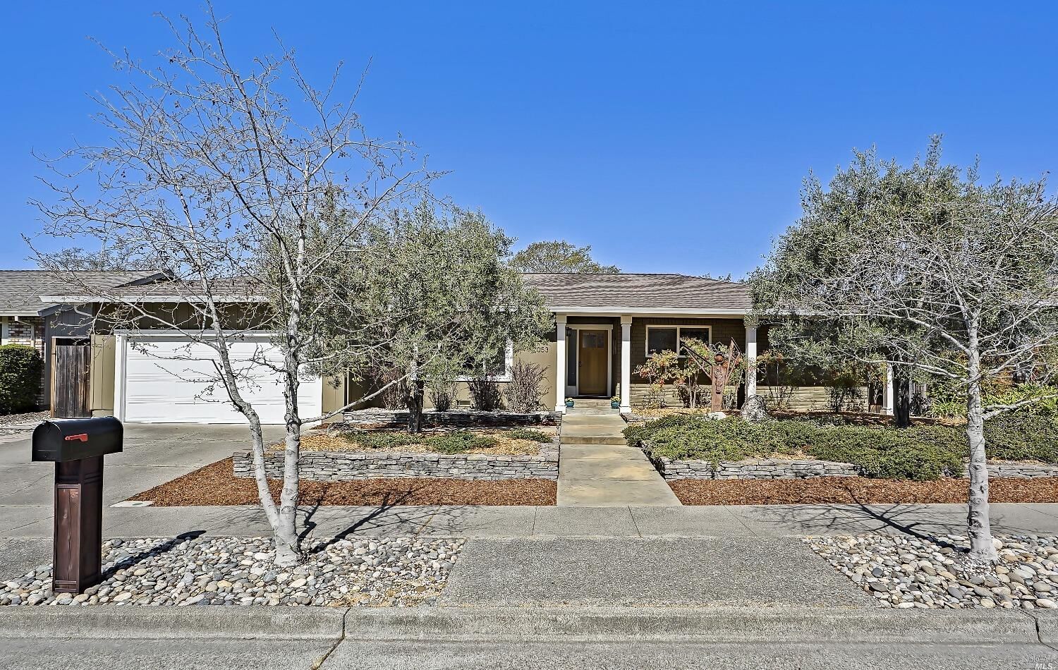 Property Photo:  2053 Rolling Hill Drive  CA 95404 