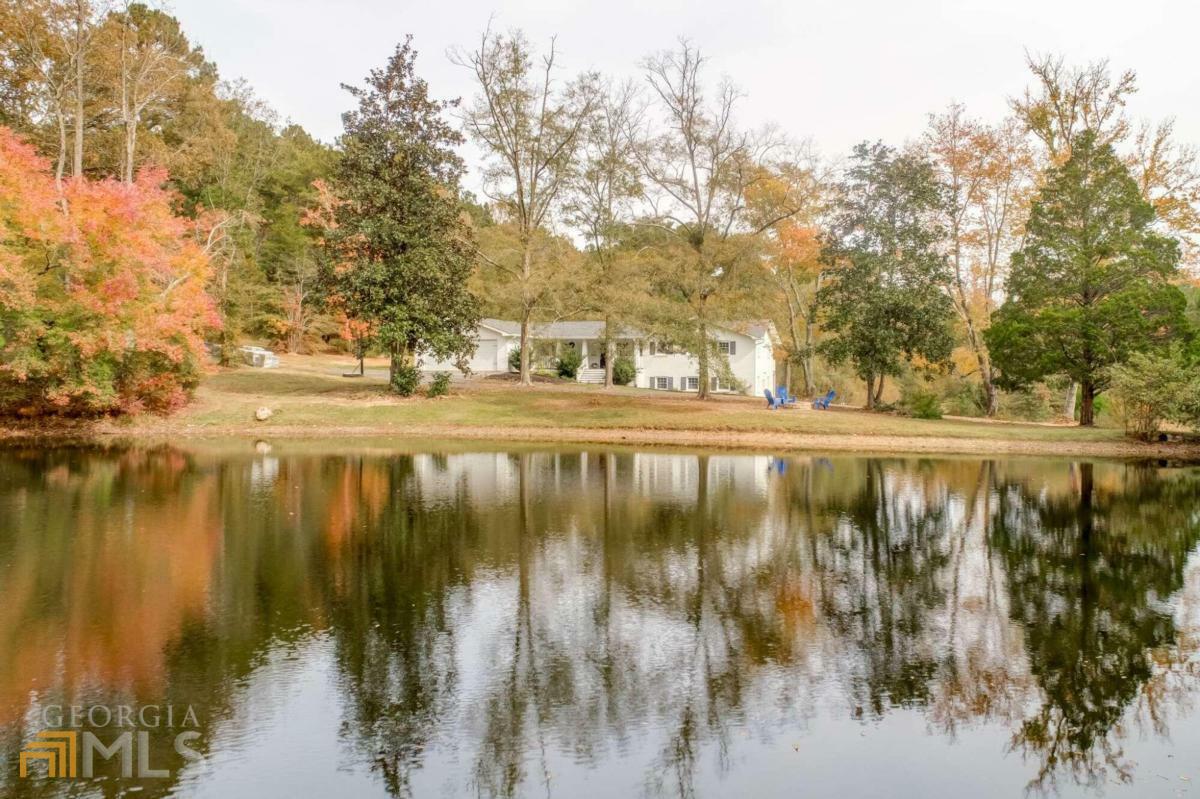 Property Photo:  4736 Spanish Oak Road  GA 30135 