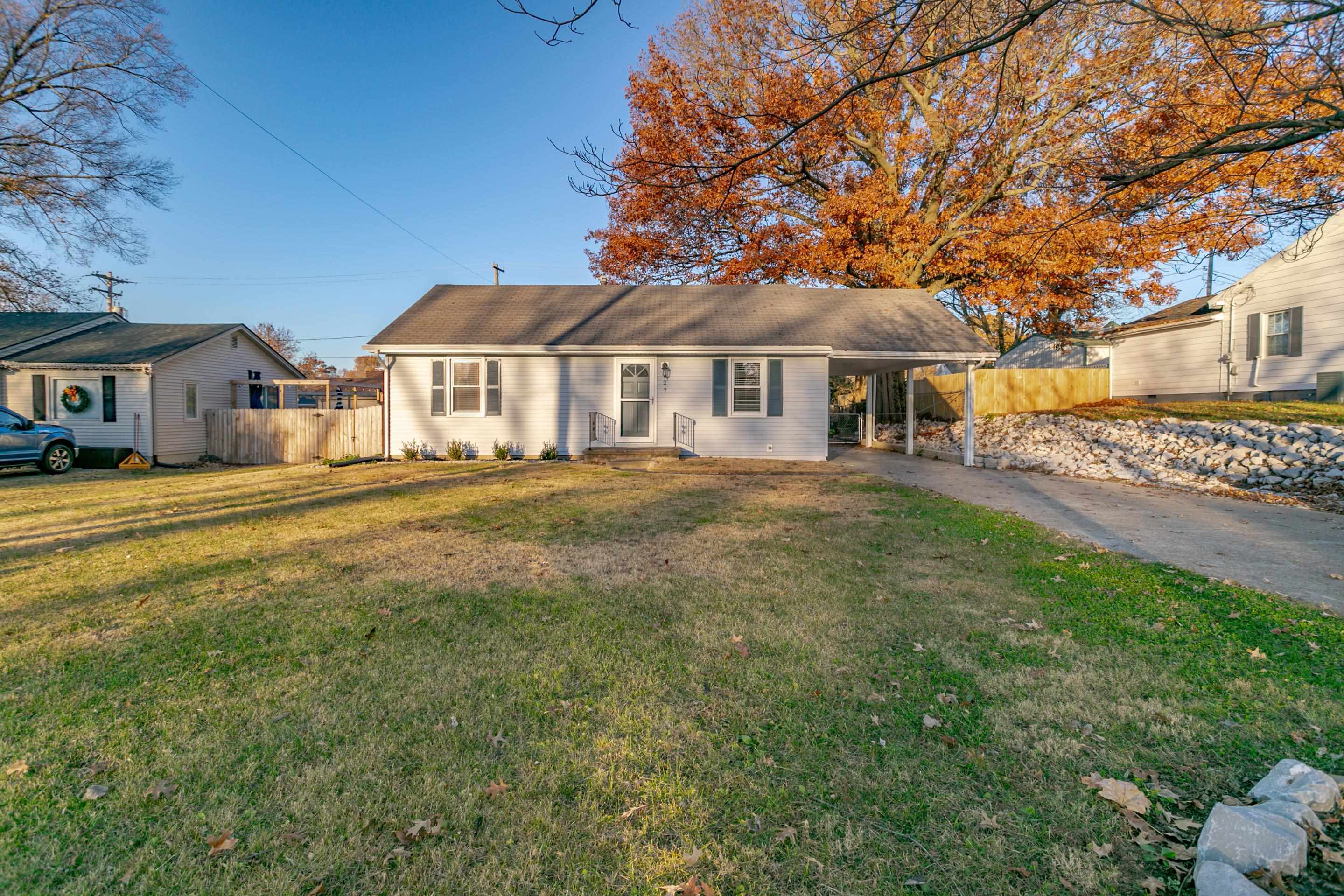217 Rooney Drive  Henderson KY 42420-2340 photo