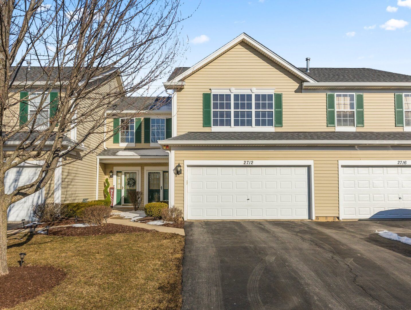 Property Photo:  2712 McClennan Court 0  IL 60563 