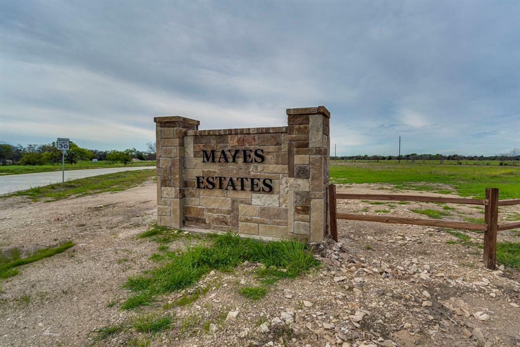 Property Photo:  3820 Jack'S Loop  TX 76065 