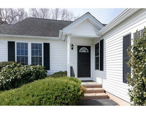 7 Surry Dr 7  Uxbridge MA 01569 photo