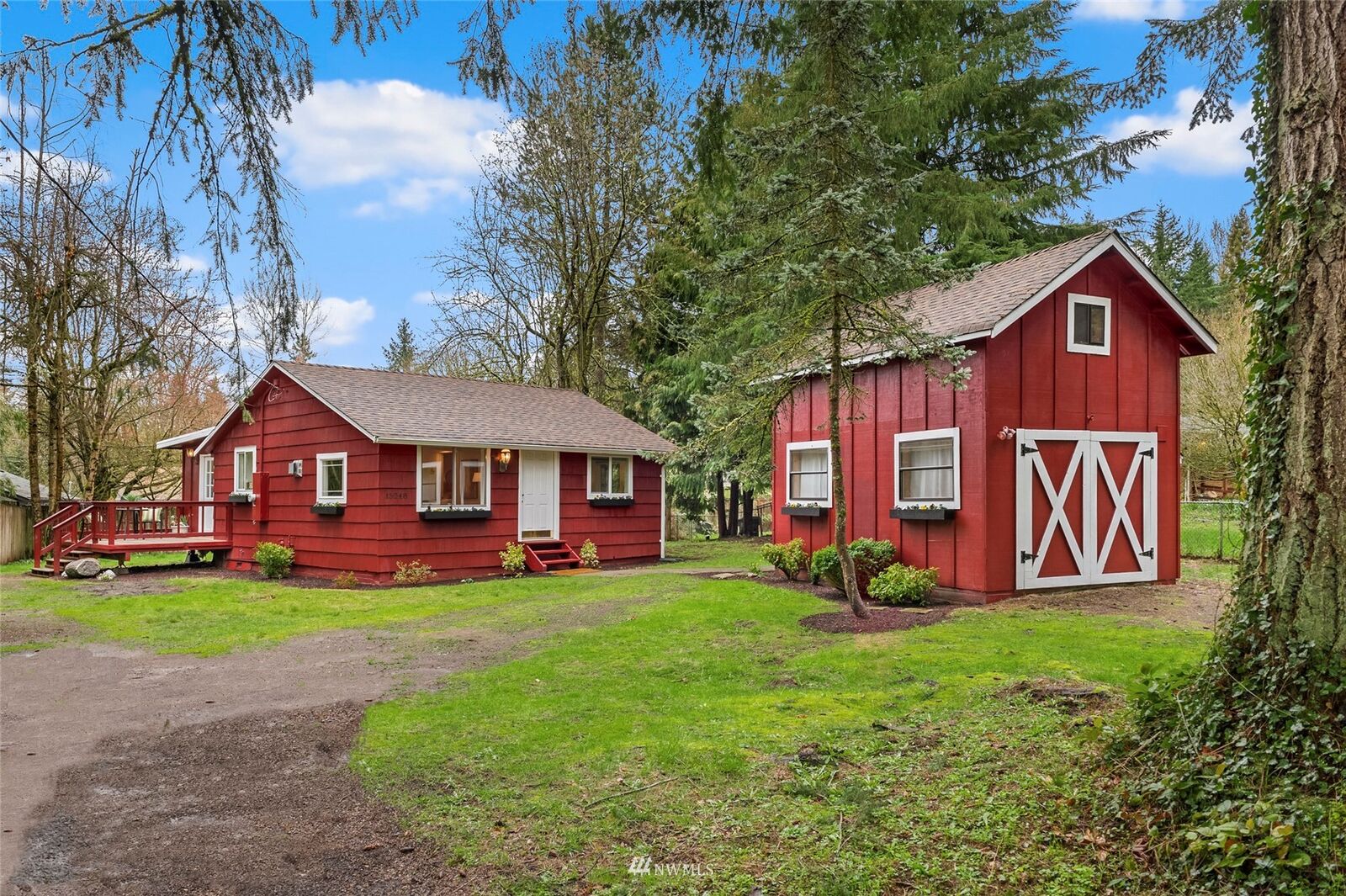 Property Photo:  15248 SE 142nd Place  WA 98059 