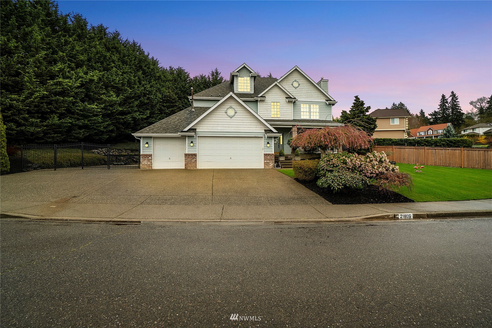 Property Photo: 21806 95th Place S WA 98031