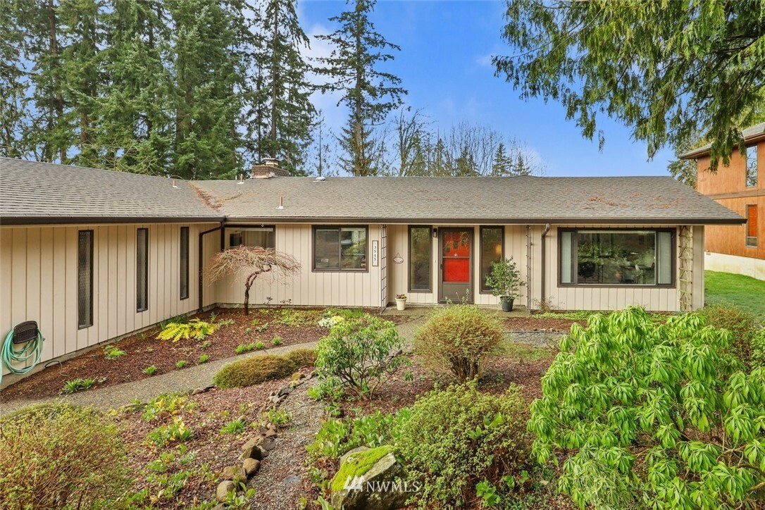 Property Photo:  3545 Fairway Lane  WA 98632 