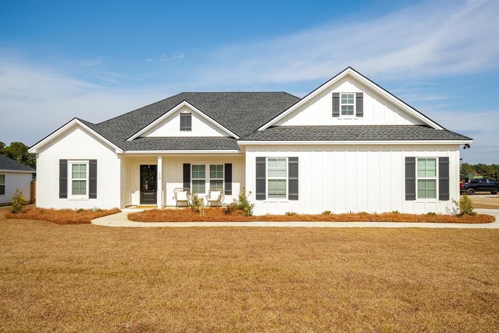 Property Photo:  113 Mona Way  GA 31632 